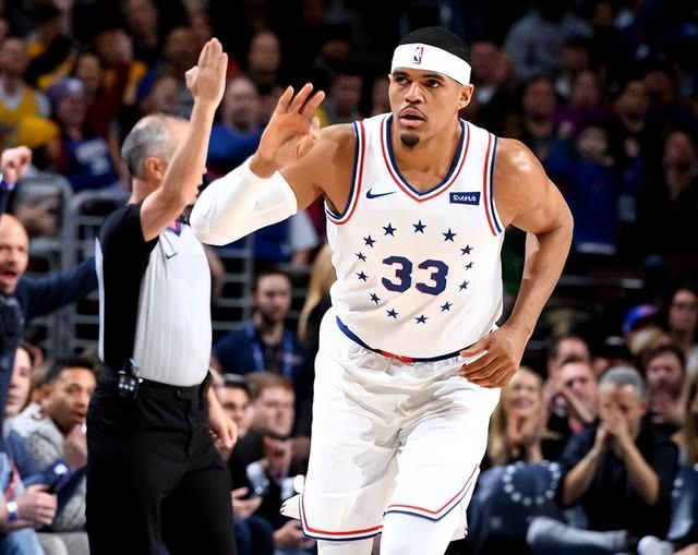 K1体育官方-他一次全明星都没进过,却狂赚2.7亿,今年还是联盟第一,太强了|哈里斯|活塞队|密尔沃基雄鹿队|德文-哈里斯|吉米·巴特勒_新浪体育_新浪新闻