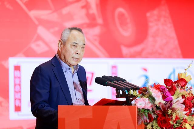 1770272644345039142.jpg K1官方网站-环塔发布2026年赛事信息:全程8000公里,赛期19天